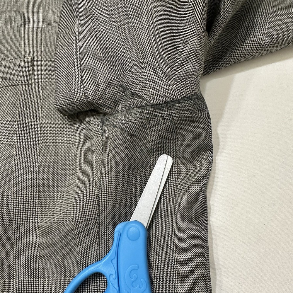 Jos. A. Bank Gray Check Wool Men's Blazer 48 Regular Single-Breasted Two-Button - Picture 12 of 15